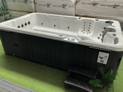 X539 Swim Spa Ex Display Clearance