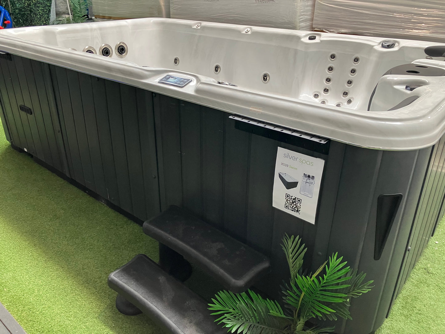 X539 Swim Spa Ex Display Clearance