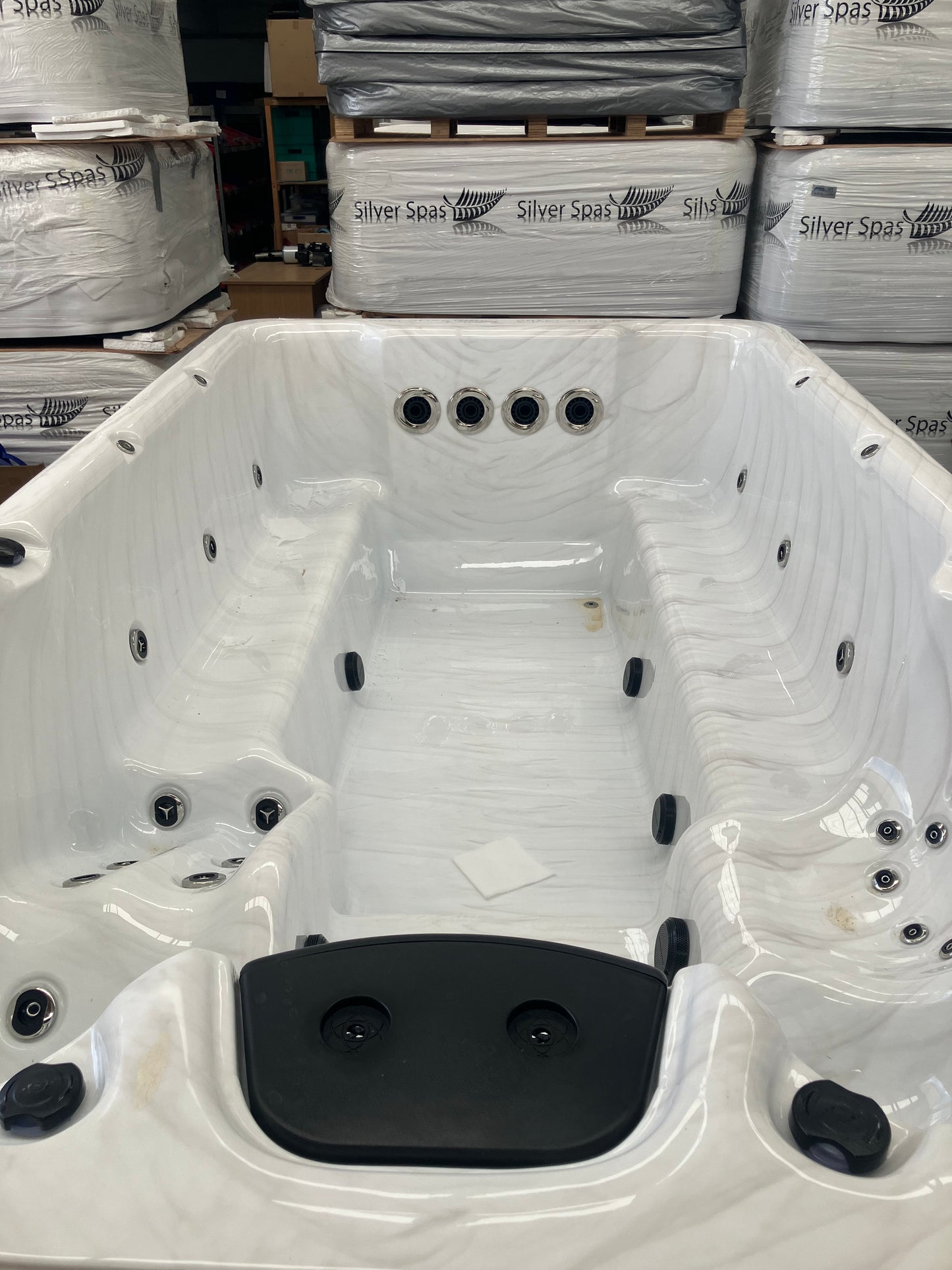 X539 Swim Spa Ex Demo/Freight Damaged