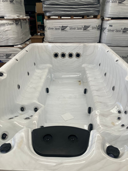 X539 Swim Spa Ex Demo/Freight Damaged