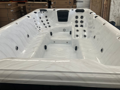 X539 Swim Spa Ex Demo/Freight Damaged