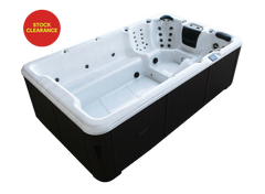 X539 Swim Spa Ex Demo/Freight Damaged